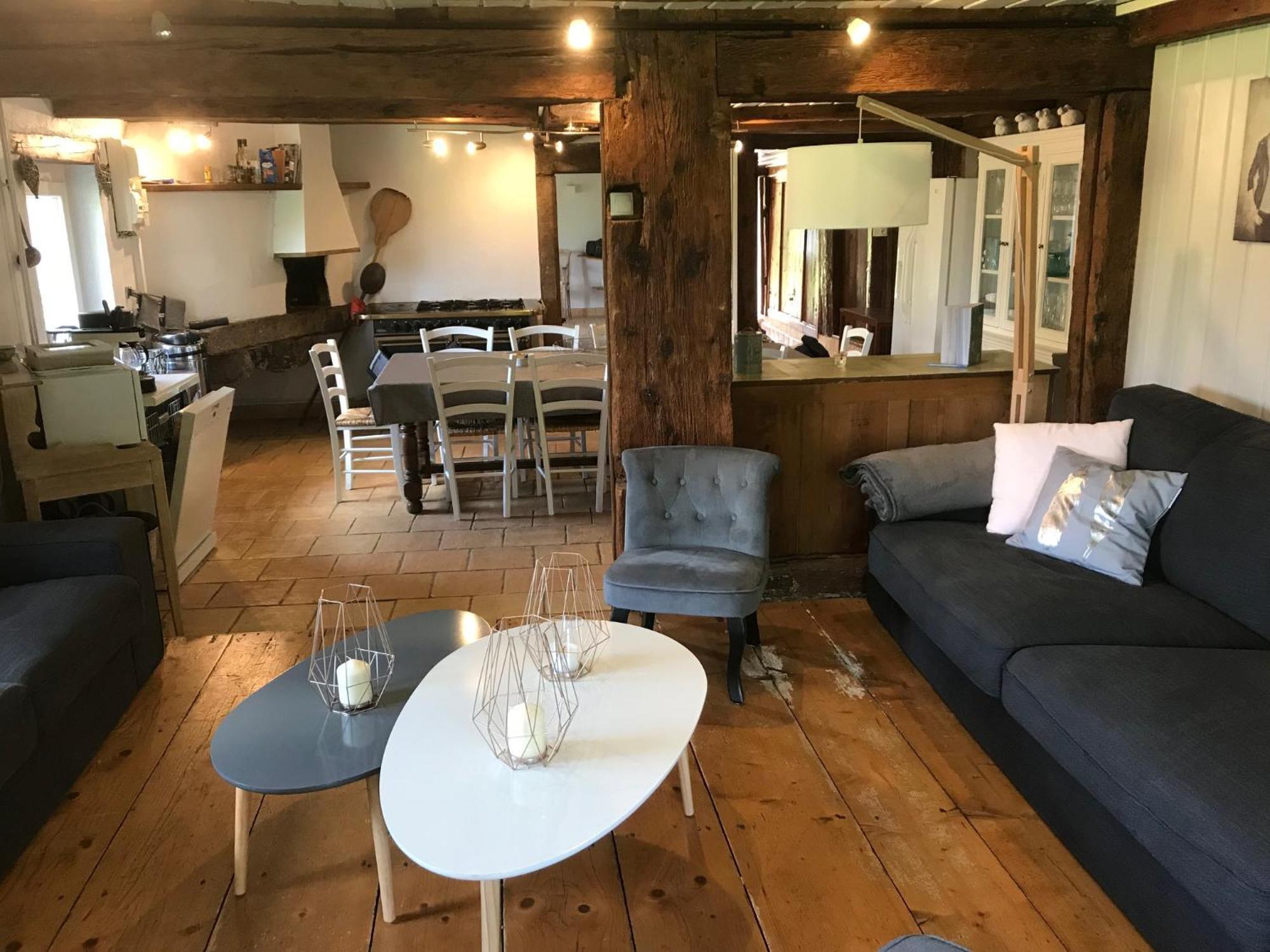 Ferme De Chenezeau - 15 Personnes , 7 Chambres Gérardmer Esterno foto