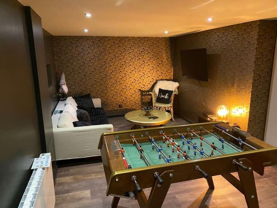 Ferme De Chenezeau - 15 Personnes , 7 Chambres Gérardmer Esterno foto